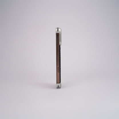 SKELETON FIBRE MAGSAFE CASE